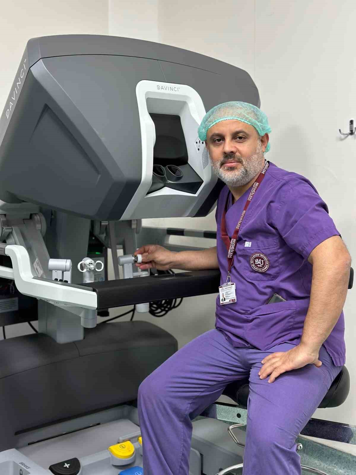 Kalp ameliyatlarında cerrah ve robot iş birliği…