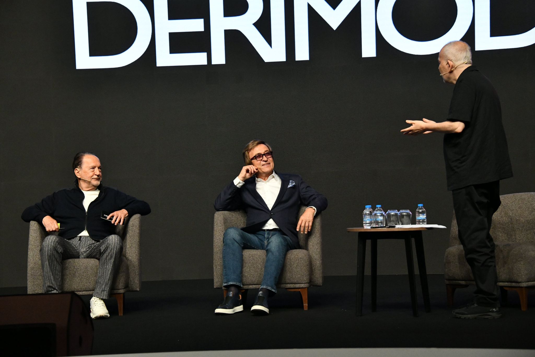 Erol Evgin’den 24. Perakende Günleri’nde Duygusal Sürpriz: “Playback Yapmam, Canlı Söyleyeceğim”