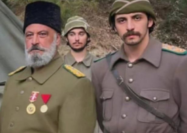 “TEHLİKELİ BÖLGE” İLE TÜRK SİNEMASINDA BİR İLK: LATİF GEDİK, MİRALAY FEHMİ ROLÜNDE